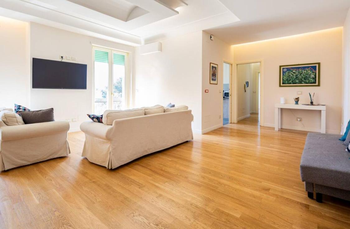 Viola Home ซาแลร์โน ภายนอก รูปภาพ